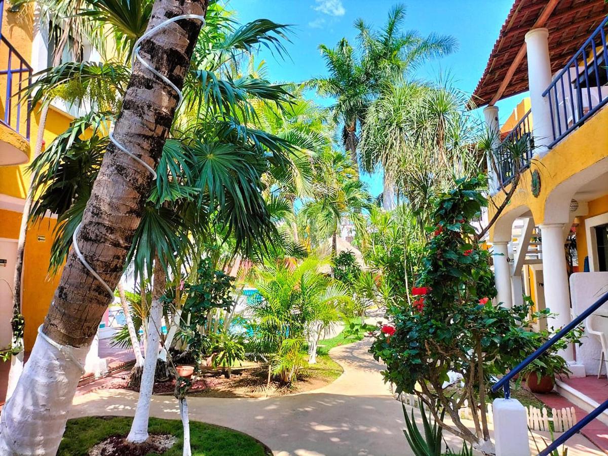 Hotel Acuario Playa Del Carmen Exterior photo