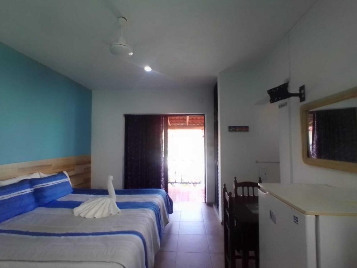 Hotel Acuario Playa Del Carmen Exterior photo