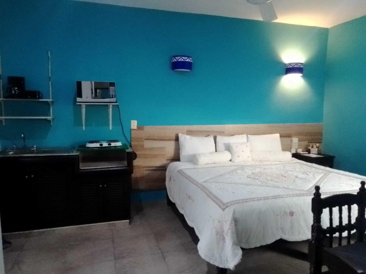 Hotel Acuario Playa Del Carmen Room photo